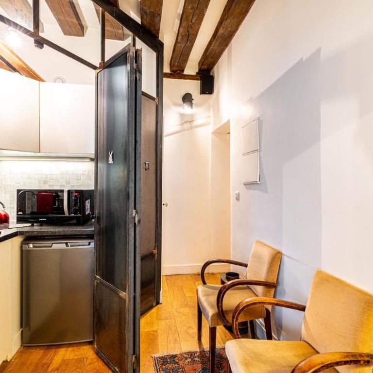 GuestReady - Stone wall stay near Sainte-Chapelle - Appartement - 13