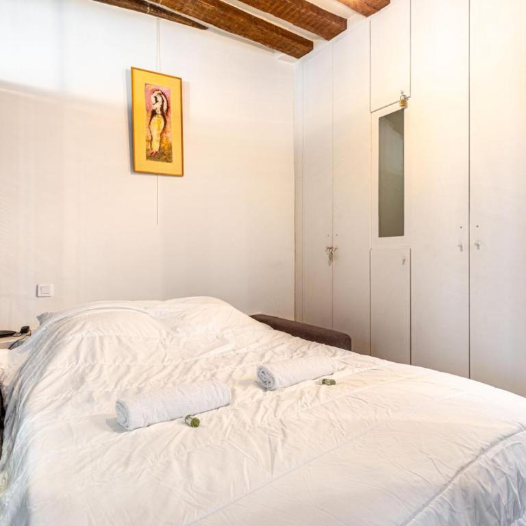 GuestReady - Stone wall stay near Sainte-Chapelle - Appartement - 4