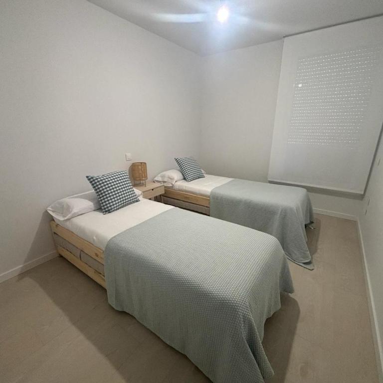 Galiciaguesthome-Rosalia de Castro-Silgar - Apartamento Superior de 2 dormitorios - 18