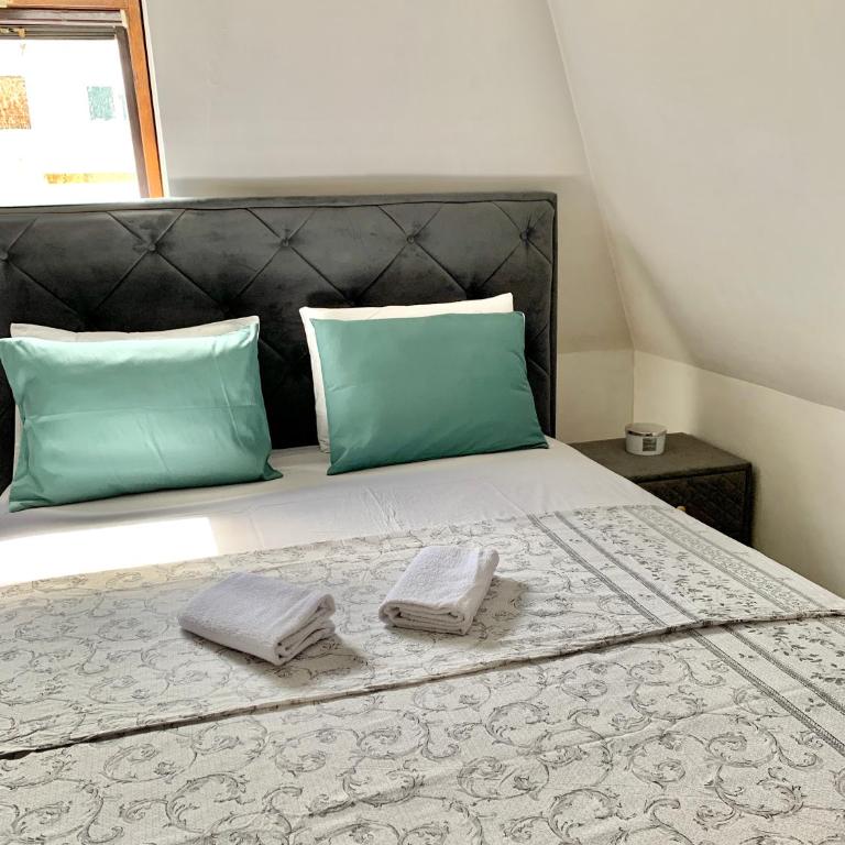Stan u strogom centru grada - Apartman sa 2 Spavaće Sobe i Pogledom na Grad - 6