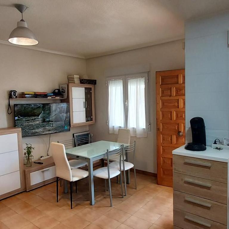 Bungalow Virgen del Pilar en Santa Pola - Apartamento de 3 dormitorios - 8