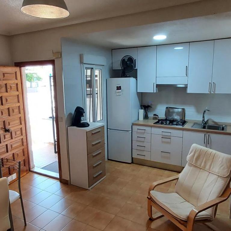 Bungalow Virgen del Pilar en Santa Pola - Apartamento de 3 dormitorios - 9