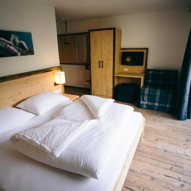 Gasthof Schönau - Doppelzimmer mit Balkon - 4