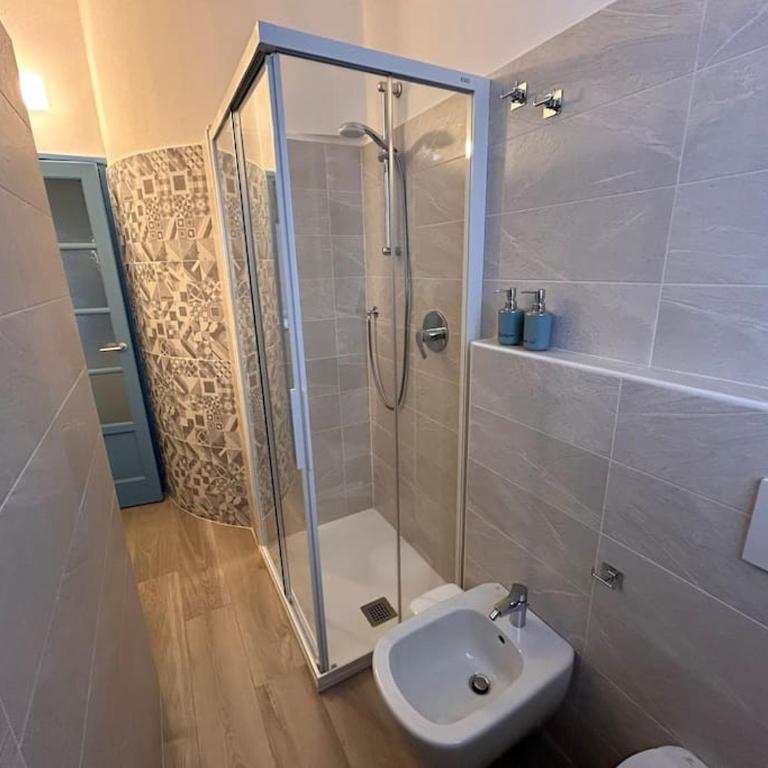 Casa Albatros tra lago e monti - Appartamento con 3 Camere da Letto e con Balcone - 8