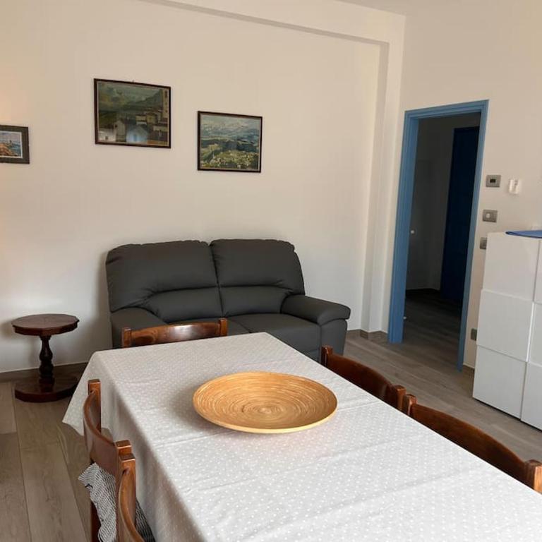 Casa Albatros tra lago e monti - Appartamento con 3 Camere da Letto e con Balcone - 9