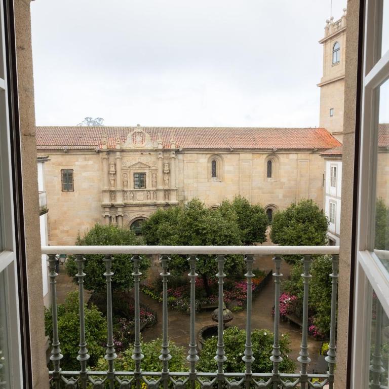 Hotel Montes - Junior Suite with Balcony - 6