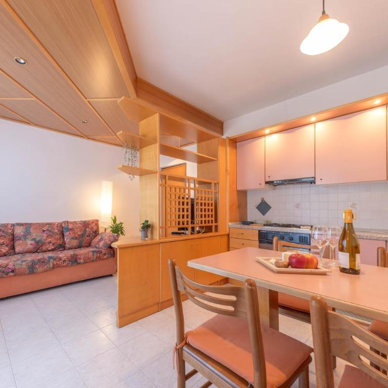 Comano Vacanze Appartamenti - Apartment mit Balkon - 1