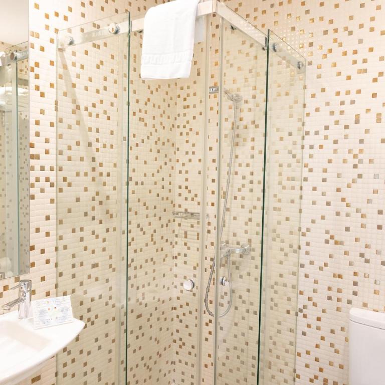 Hotel Montes - Deluxe Junior Suite - 8