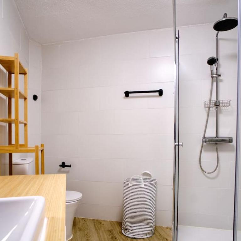 Refugio Costero con Vista al Mar - Two-Bedroom Apartment with Terrace and Sea View - 23