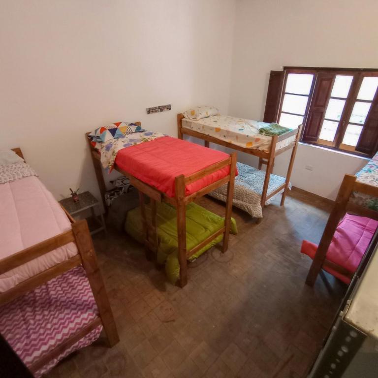 Casa Nuestra Hostal - Cama Individual en habitación compartida femenina - 9