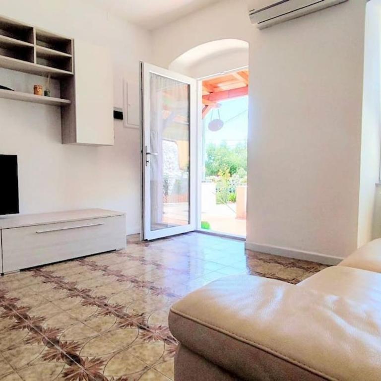 Casa Arcobaleno - giardino e parcheggio gratuito - Casa con 2 Camere da Letto - 24