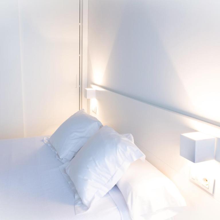 Hotel Montes - Junior Suite with Garden View - 13