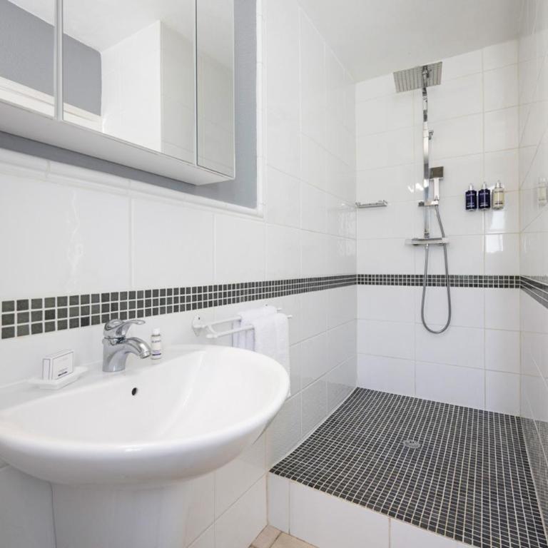 Le Pavillon de Pampelonne - Deluxe Doppelzimmer mit Dusche - 8