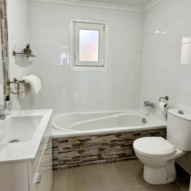 Casa Dega- Large three bedroom villa in Moraira - Villa de 3 dormitorios - 2