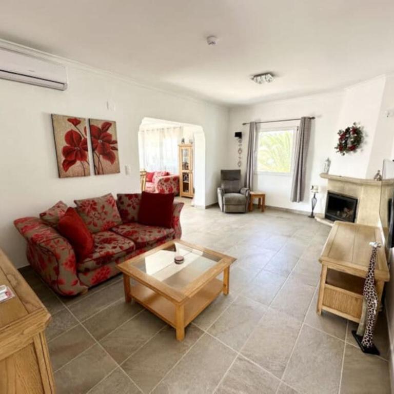 Casa Dega- Large three bedroom villa in Moraira - Villa de 3 dormitorios - 16