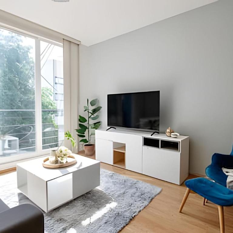 Walk Everywhere in Roma Norte: 3 BR, Balconies - Three-Bedroom Apartment - 10
