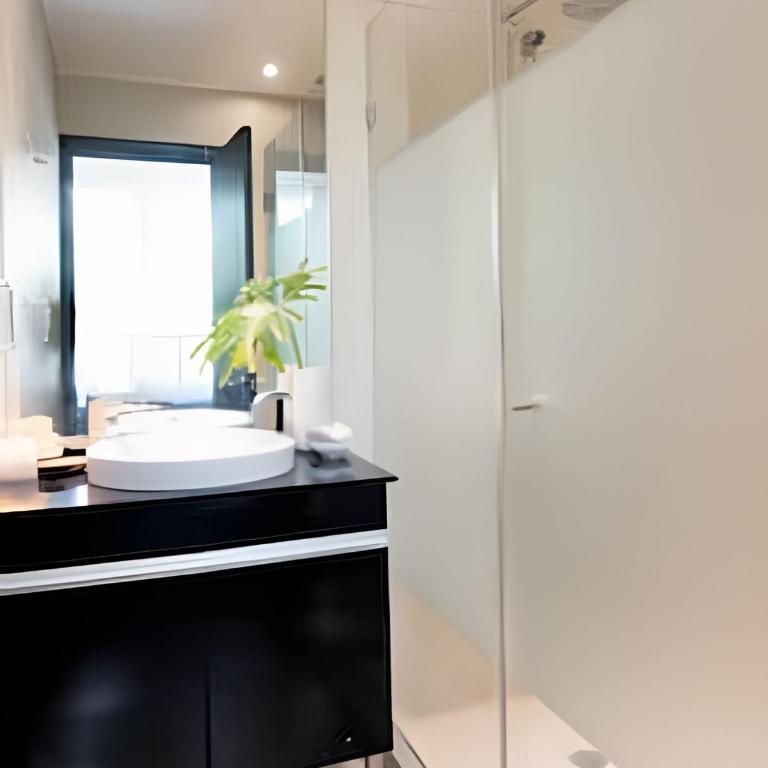 Walk Everywhere in Roma Norte: 3 BR, Balconies - Three-Bedroom Apartment - 43