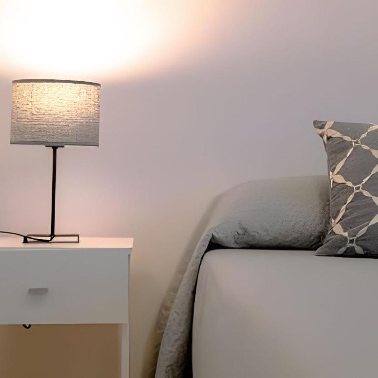 Departamento en Barrio tranquilo con Cochera - Two-Bedroom Apartment - 26