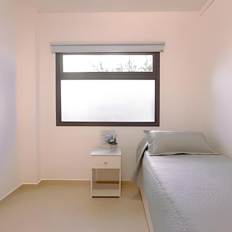Departamento en Barrio tranquilo con Cochera - Two-Bedroom Apartment - 35