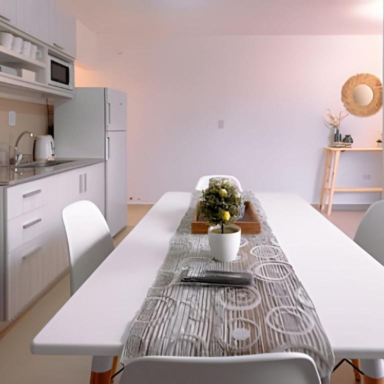 Departamento en Barrio tranquilo con Cochera - Two-Bedroom Apartment - 38