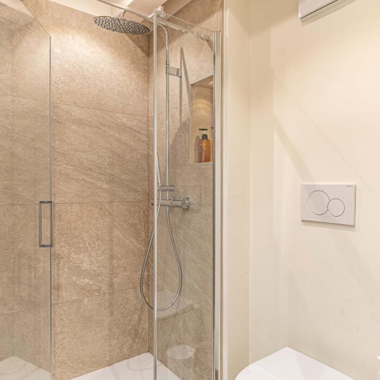 Luxury 2BR w/ River Castle View in Borgo Valsugana - Apartamento de 2 dormitorios - 27