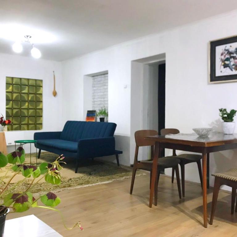 sun holiday house - Two-Bedroom House - 1