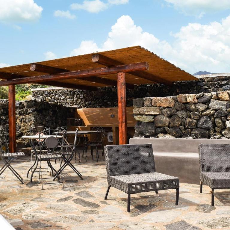 Lovely Home In Pantelleria With House Sea View - Four-Bedroom Vacation Home - 13