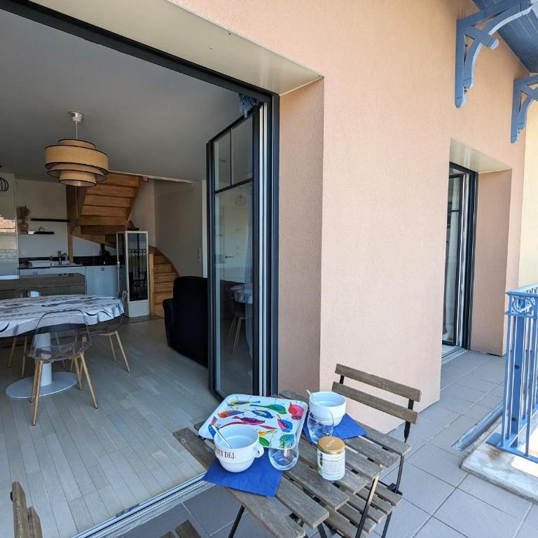Arcachon Centre: Beau Duplex T3 3* avec Balcon, Parking, à deux pas de la Plage et des Commerces - FR-1-420-107 - Apartment - 25