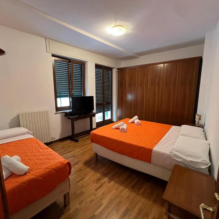 Marconi Rooms and Apartments - Two-Bedroom Apartment with Balcony - Separate Building - Via Manin, 10 - 1