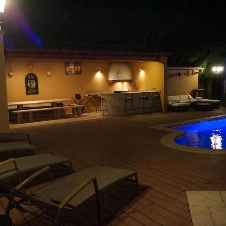 Avignon grande villa avec piscine sans vis à vis - Villa - 28