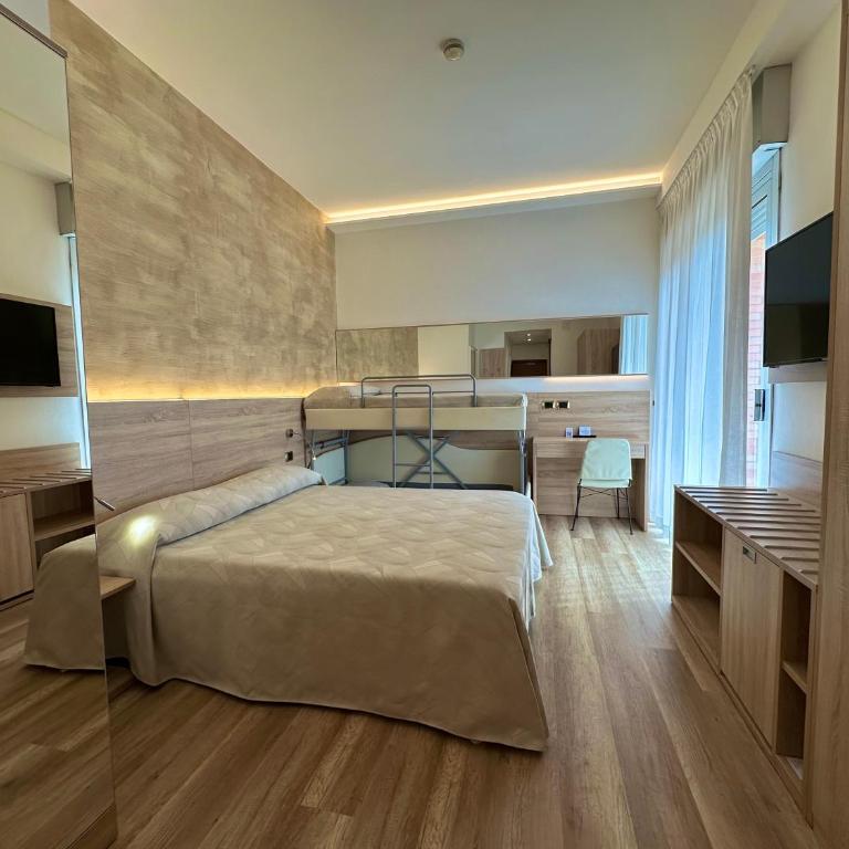 Hotel Beau Rivage Pineta - Camera Familiare Superior (2 Adulti + 2 Bambini) - 1