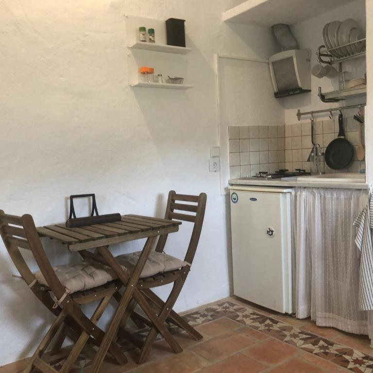Estudio en cortijo en Fernán Pérez - Apartamento de 1 dormitorio - 7