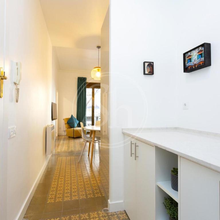 Apartamento cerca de Sagrada Familia - Two-Bedroom Apartment - 11