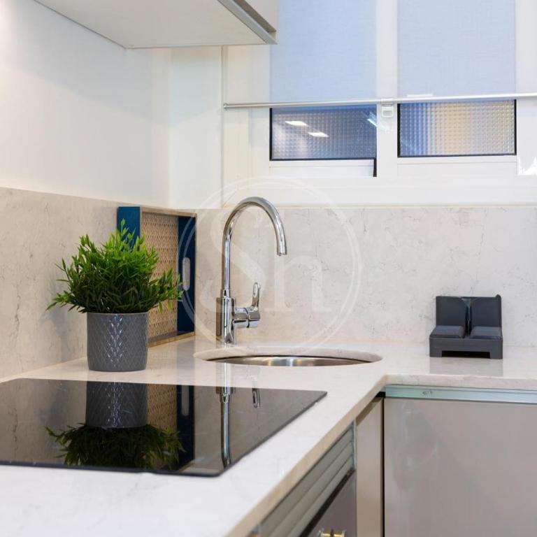 Apartamento cerca de Sagrada Familia - Two-Bedroom Apartment - 9