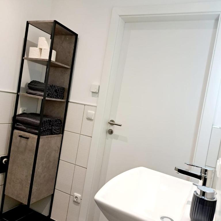Ferienwohnung Kapar - Chambre Familiale avec Terrasse - 10