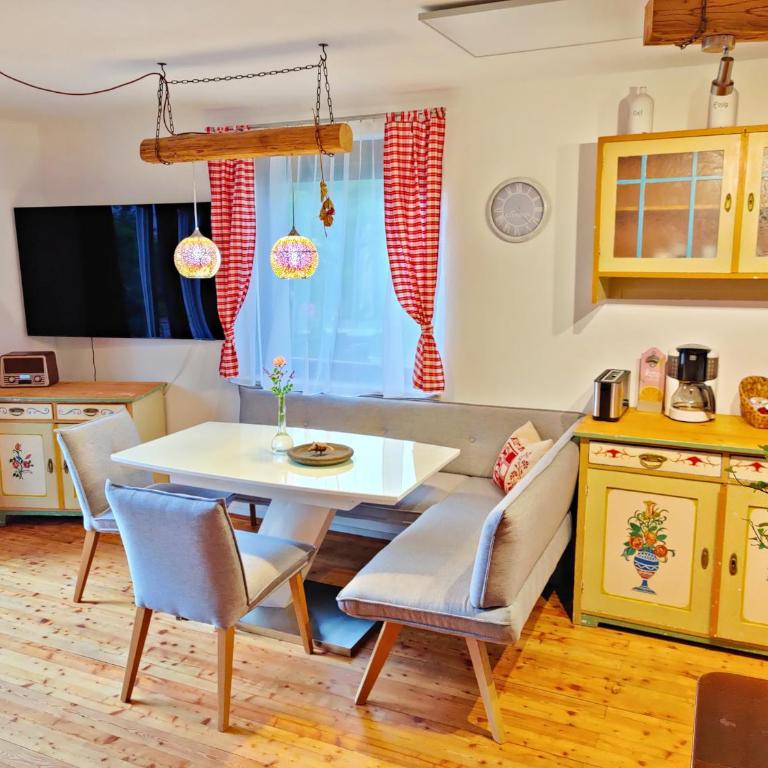 Wellness- HotTub & Sauna- Pet Friendly- Hiking - Apartment - 1