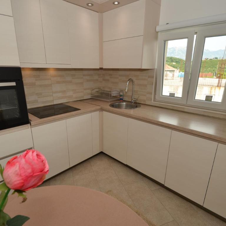Sun Apartment - One-Bedroom Apartment - 9