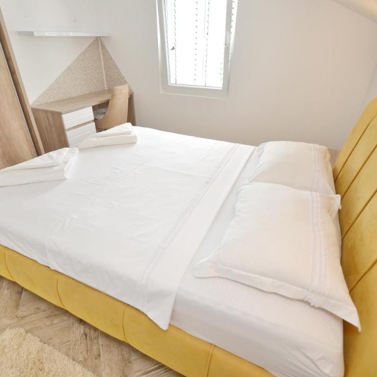 Sun Apartment - One-Bedroom Apartment - 10