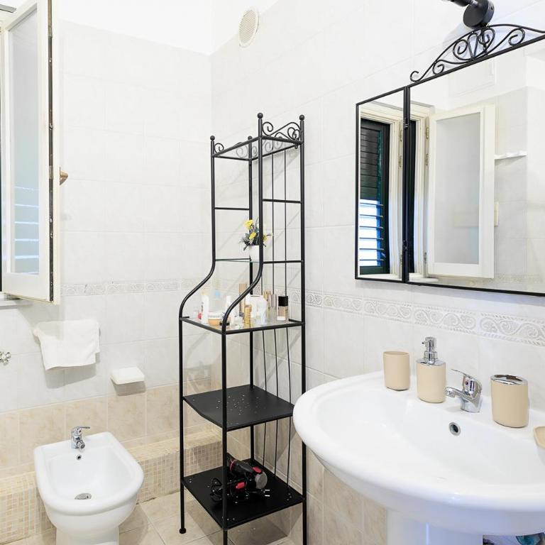 Casa Querencia rooms - Camera Quadrupla con Bagno Privato Esterno - 7