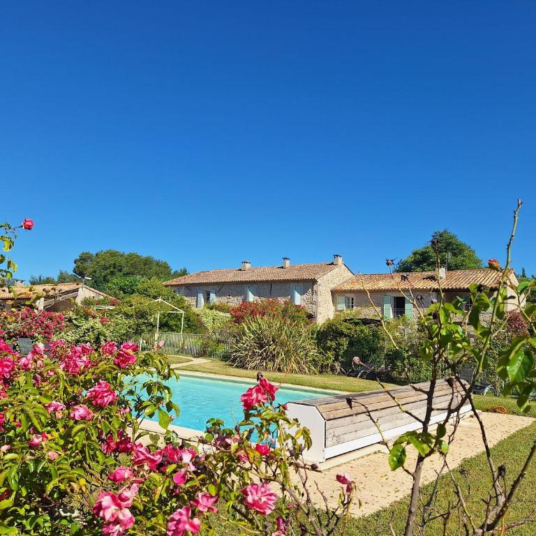 Alpilles Cottage Philippe's Farm Gite 55m2 - 2 chambres - calme - piscine mas des figues - agritourisme bio - 3km Saint Rémy de Provence - Parc Naturel Régional des Alpilles - 6km Baux de Provence - - Maison 2 Chambres - 27