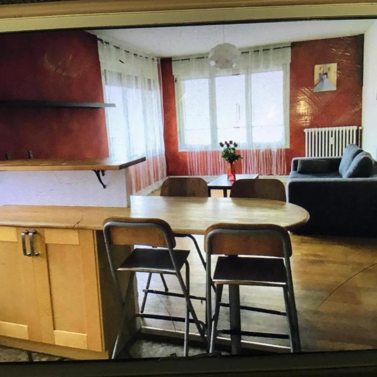 Spacieux et confortable T3 88m2 Grenoble secteur Jeanne d Arc - Apartment mit 2 Schlafzimmern - 4