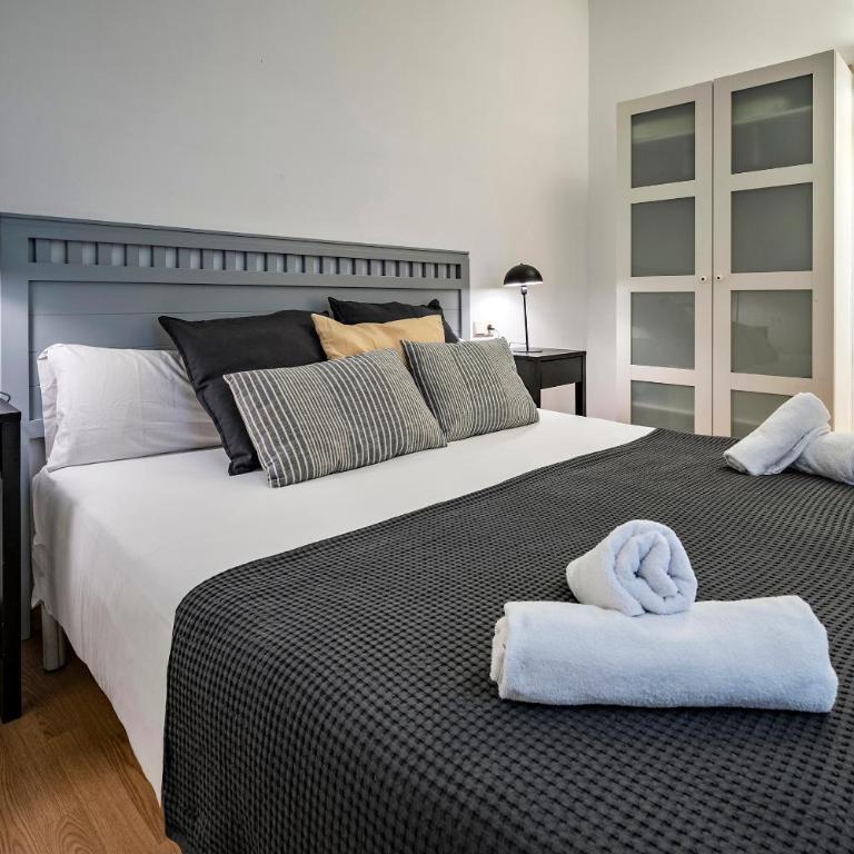 Habitat Apartments Art - Three-Bedroom Apartment - 13