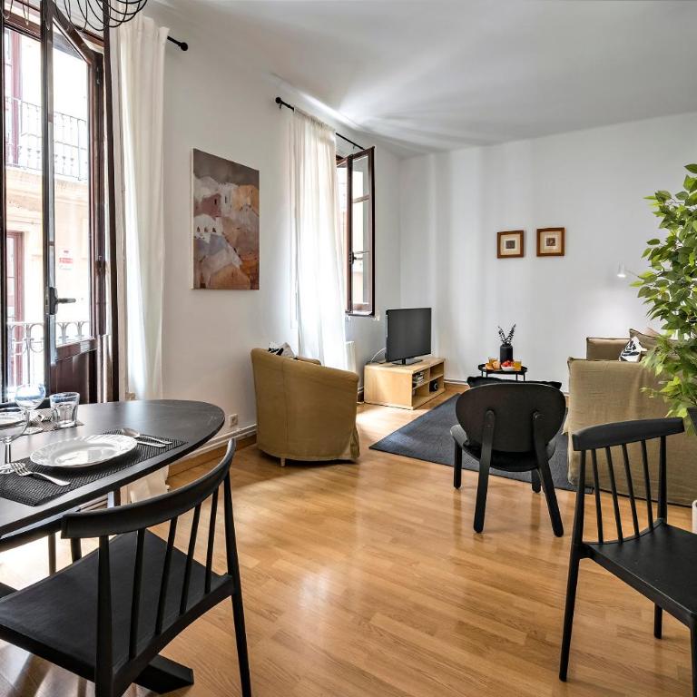 Habitat Apartments Art - Three-Bedroom Apartment - 15