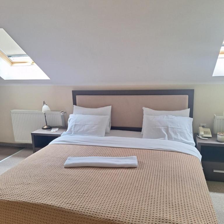 Garni Hotel Ema - Standard Studio - 5