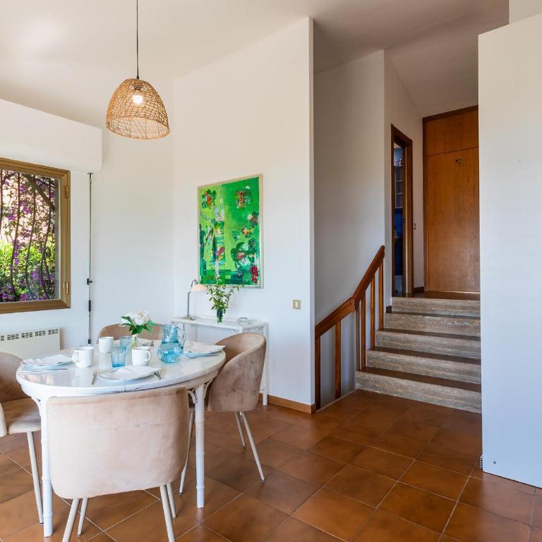 VILLA LA PETITE RESERVE VI4416 By Riviera Holiday - Villa - 19