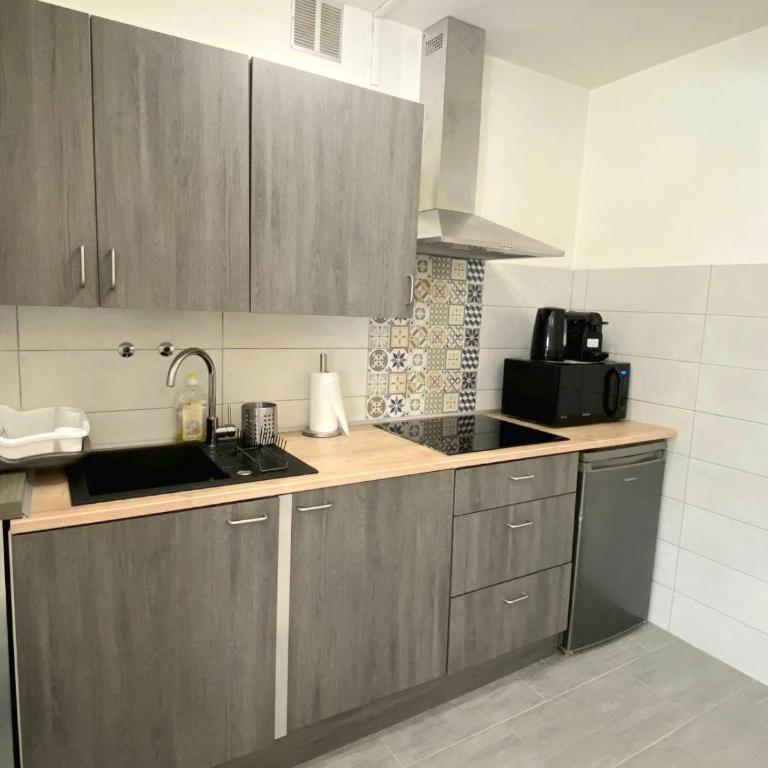 BEL AIR - Studio, Proche centre, WIFI, Climatisation - Appartement - Rez-de-Chaussée - 3