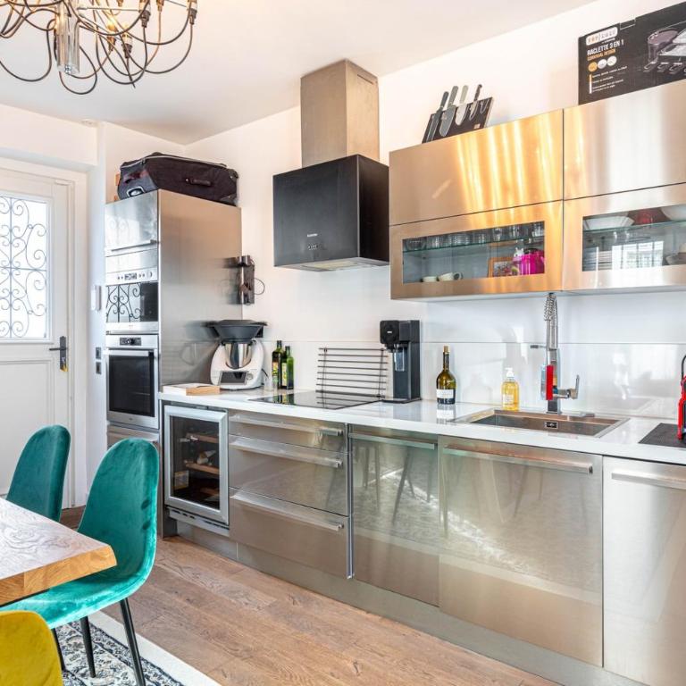 GuestReady - Bright Retreat near the Wall of Love - Appartement - 8