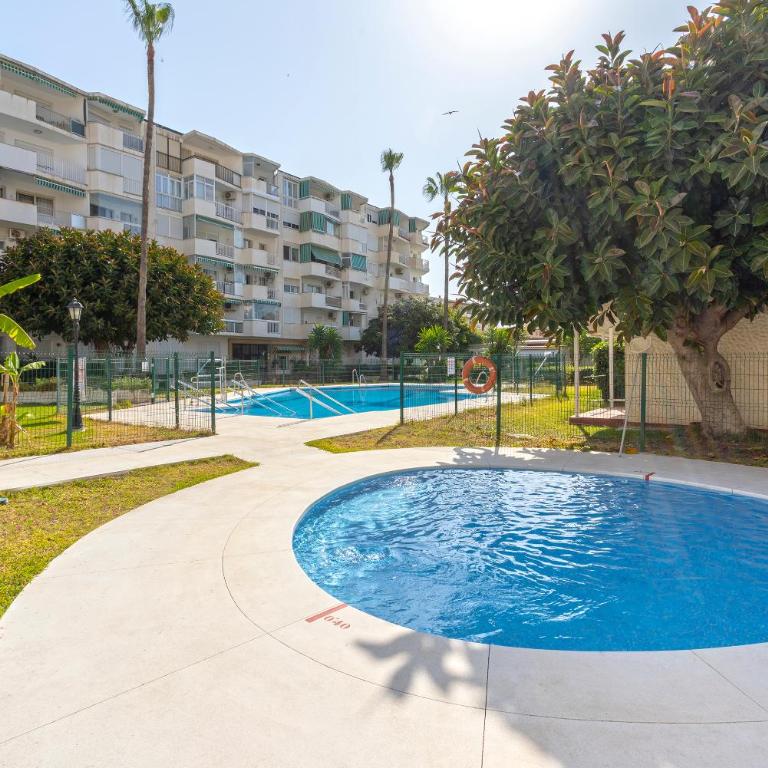 Sunstay Cosy Flat II Carlota Beach Torremolinos - Two-Bedroom Apartment - 3