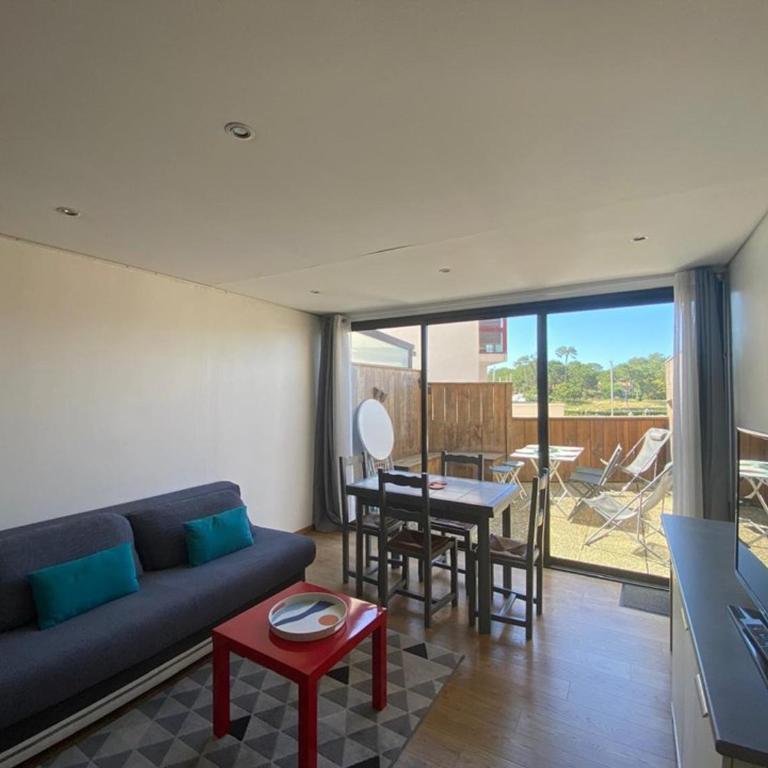 Charmant T2 à Capbreton avec parking et terrasse - FR-1-413-191 - Appartement - 1