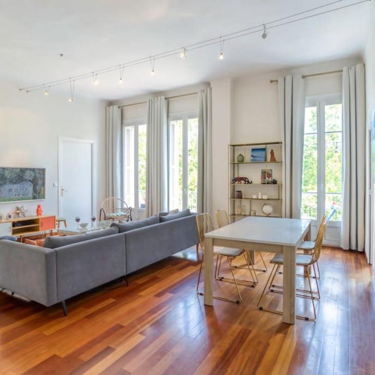 #27 Staywizus - Urban Suite AC 2 Bedrooms 10mins Walk Sea & Old Town - Appartement 2 Chambres - 1
